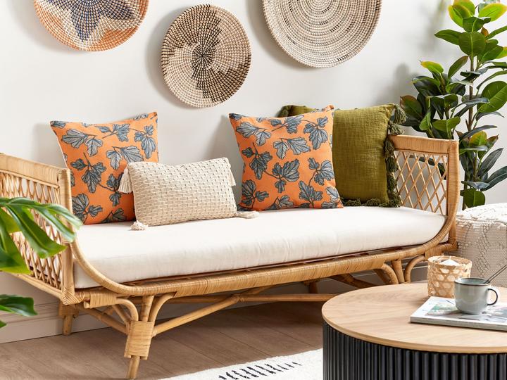Actual product image Beliani Decorative cushion leaf motif orange / black 45 x 45 cm Set of 2 SPIREA (45 x 45 cm)