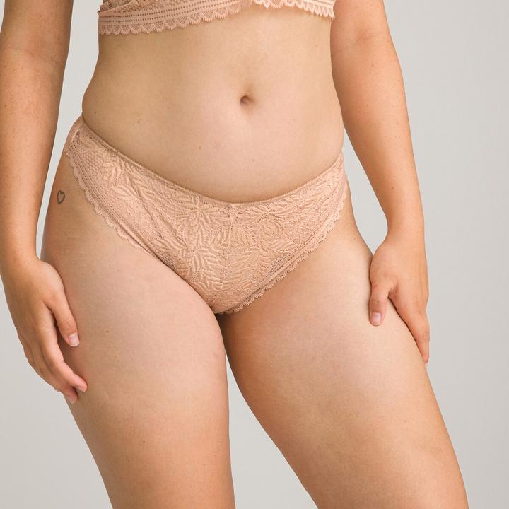Image du produit La Redoute Collections Tanga JEANNE en dentelle recyclée (44, 46, Une unité par pack)