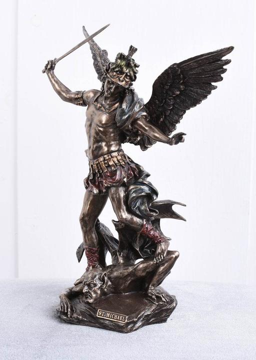Produktbild Palo Skulptur Erzengel Michael kämpft gegen Satan