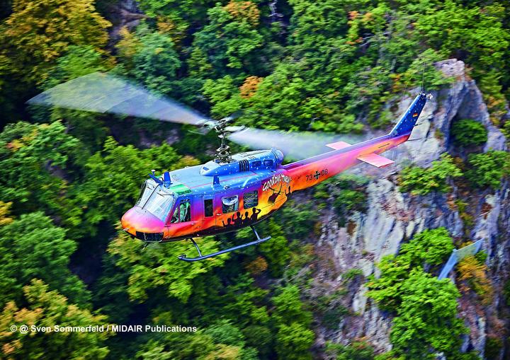 Produktbild Revell Bell UH-1D Goodbye Huey