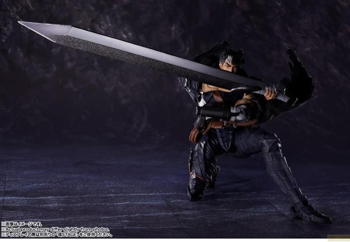 Actual product image Tamashii Nation Berserk S.H. Figuarts Actionfigur Guts (Berserker Armor)