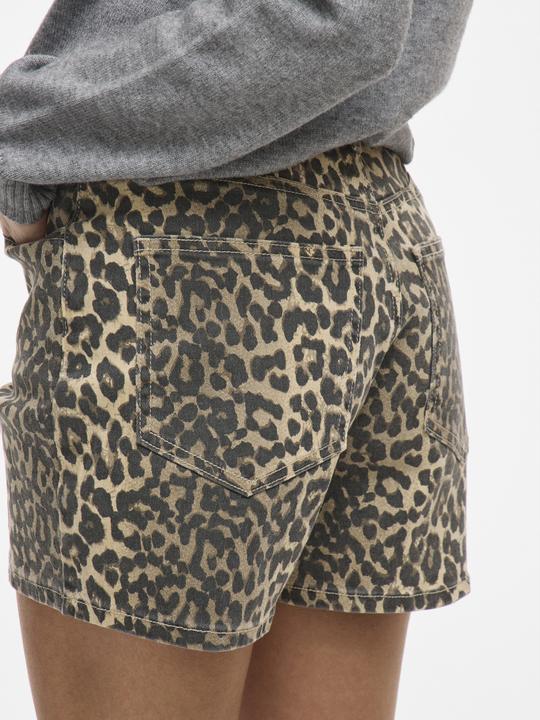 Image du produit Vila Regular Waist Jeansshorts (42)