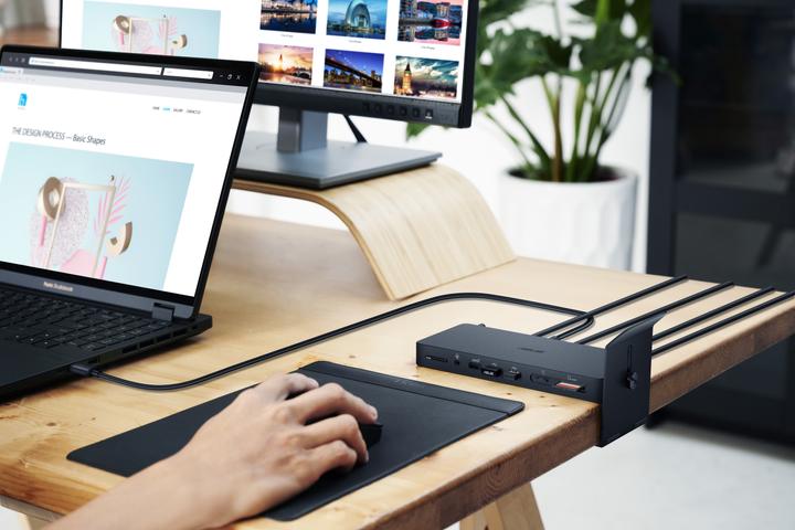 Actual product image ASUS DC500 (Thunderbolt, 10 Ports)