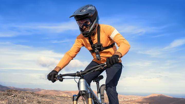 Image du produit Insta360 X4 Adventure Bundle (30p, Bluetooth, WiFi)