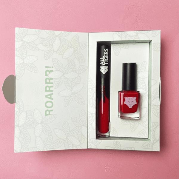 Immagine prodotto All Tigers Set regalo - DUO RED LIPSTICK 888 + NAIL LACQUER 298 Wild in Red