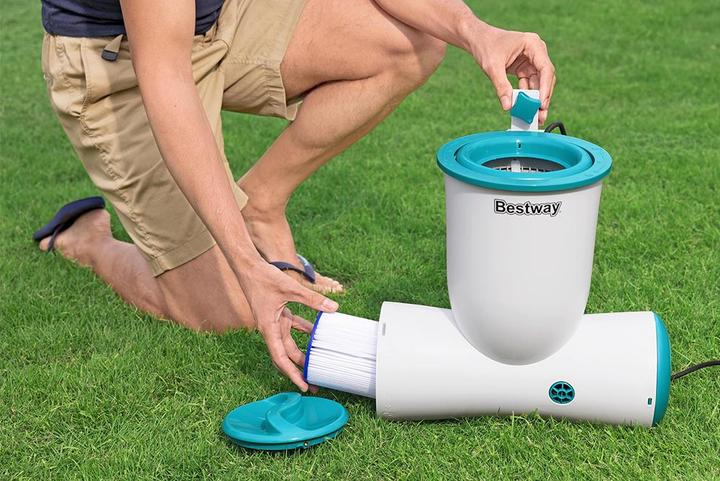 Actual product image Bestway Skimatic 2-in-1 Einhängeskimmer/ Filterpumpen-Kombination 3.974 l/h
