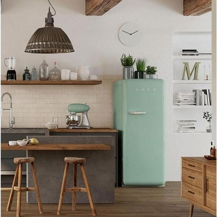 Image du produit Smeg Style rétro FAB28LPG5 (270 l)