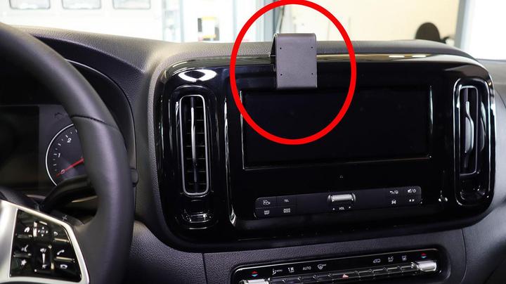 Brodit ProClip Mercedes Benz Vito 24-25