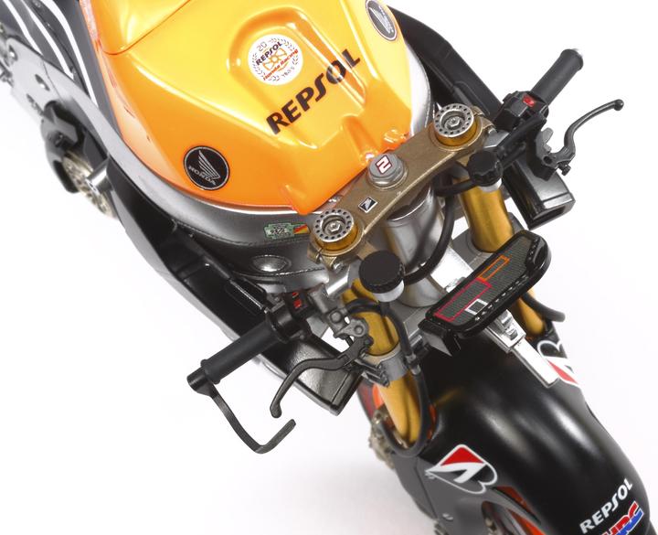 Actual product image Tamiya Repsol Honda RC213V 2014