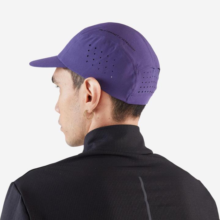 Produktbild Kiprun ultra-light unisex running cap - purple
