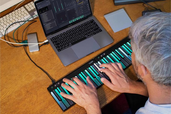 Produktbild Roli LUMI Keys Studio Edition (Keyboard)