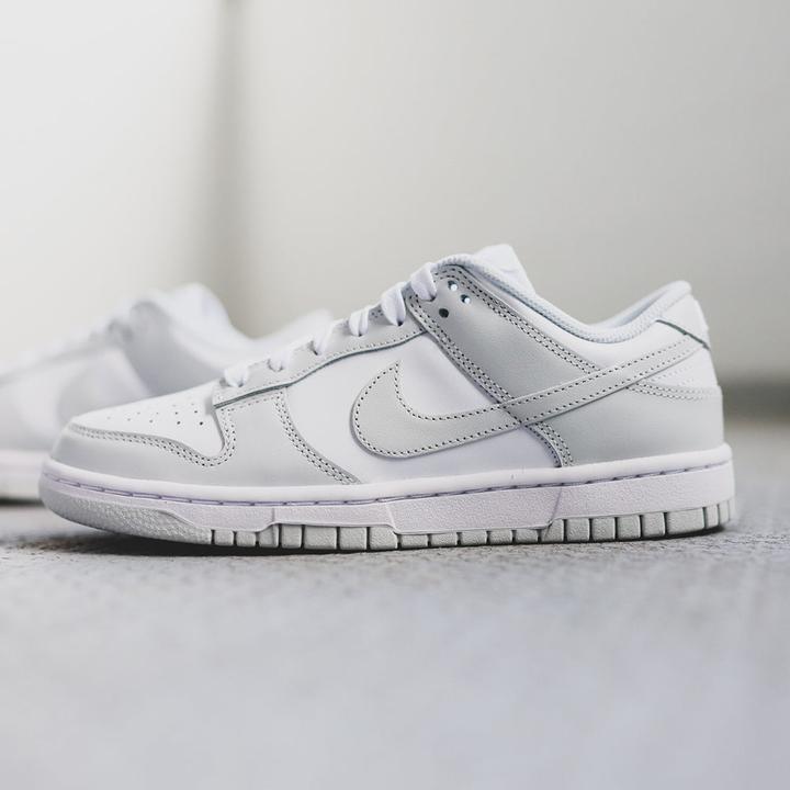 Produktbild Nike Dunk Low (38)