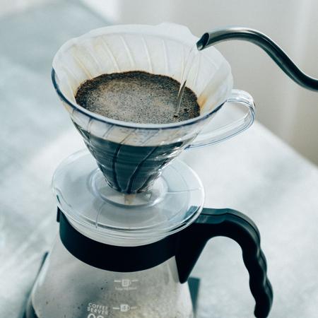 Actual product image Hario V60 Craft coffee drip set + serving utensils + filter (0.60 l)