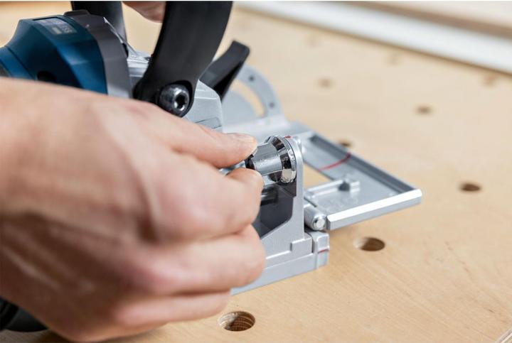Immagine prodotto Bosch Professional Fresa per tasselli piatti a batteria GFF 18V-22
