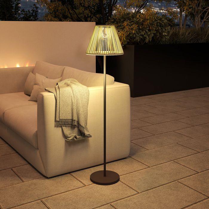 Actual product image Swisshandel24 Stehlampe Rattan Solarlampen mit Lichtsensor Boho-Stil IP44 Ø33x135 cm (15 lm, IP44)