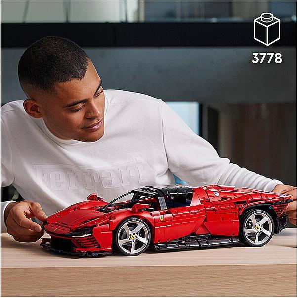 Produktbild LEGO Ferrari Daytona (42143, LEGO Technic)