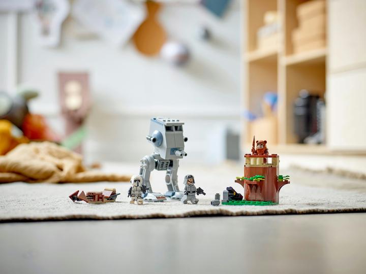 Actual product image LEGO AT-ST (75332, LEGO Star Wars)