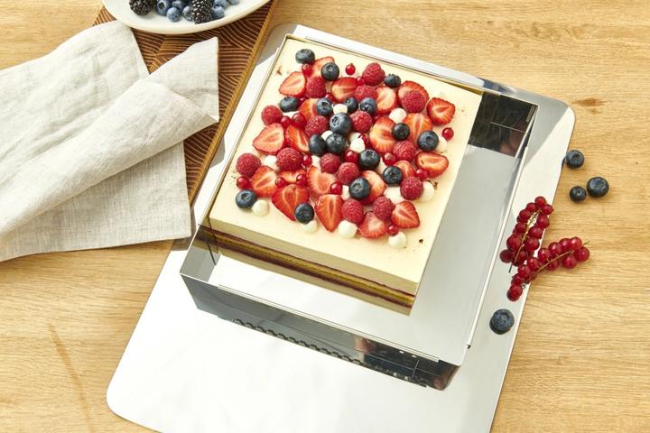 Actual product image de Buyer Patisserie frame extendable 16x16 to 30x30cm H: 5cm