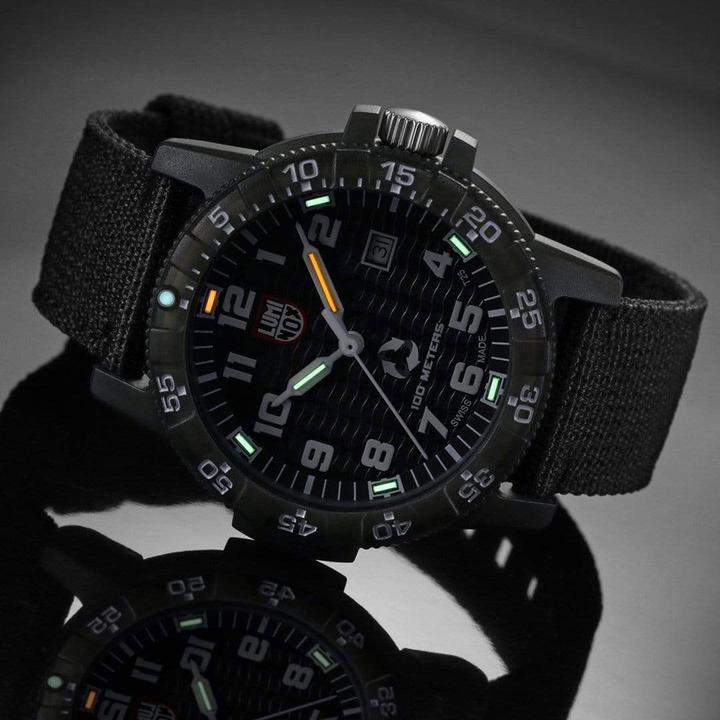 Immagine prodotto Luminox Leatherback Sea Turtle Giant 0320 Series (Orologio da polso analogico, 44 mm)