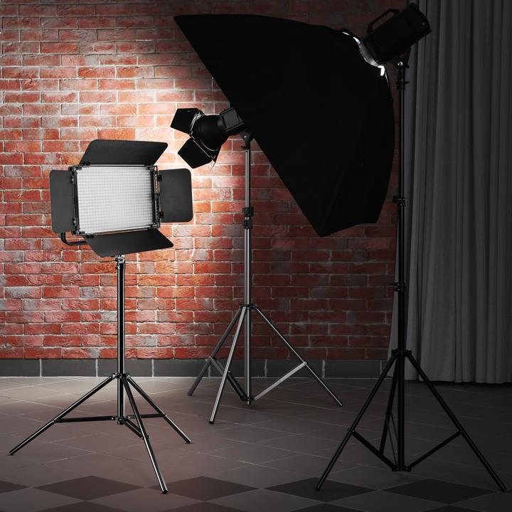 Produktbild Walimex LED Niova 600 Plus Daylight + Stativ WT-806 (Flächenleuchte)