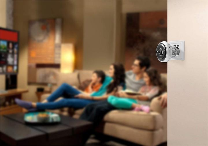 Actual product image Technaxx TX-57 Easy IP Cam Socket (1920 x 1080 Pixels)