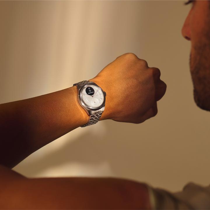 Actual product image Withings ScanWatch Nova Brilliant (39 mm)