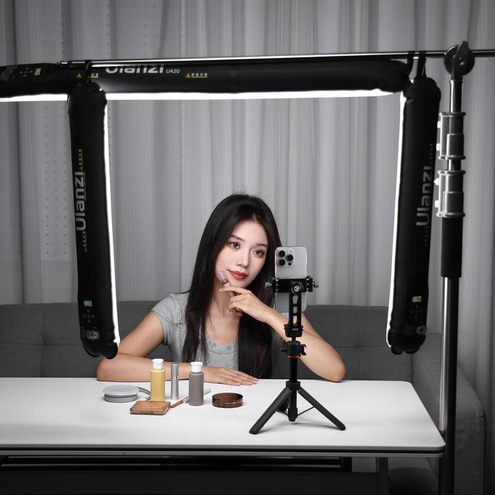 Actual product image Ulanzi UA20 (Rod light)