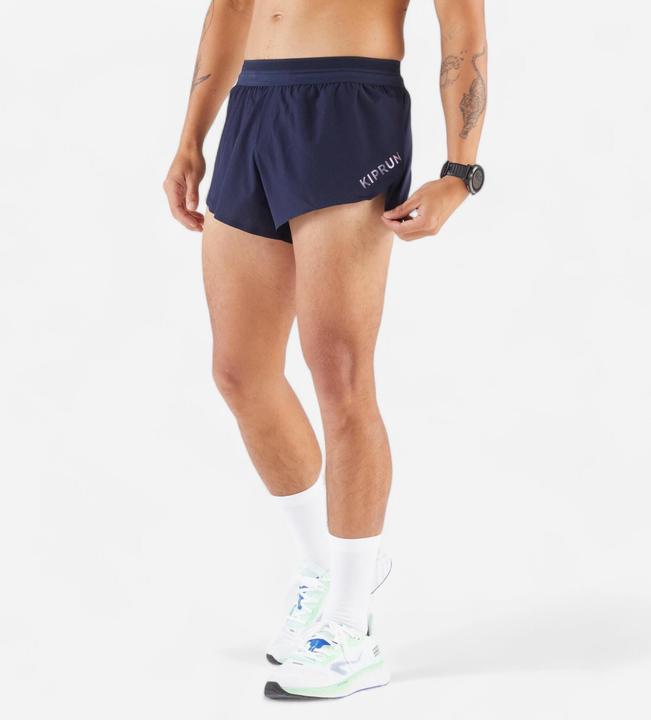 Immagine prodotto Kiprun Men's Lightweight Running Split Shorts Run 900 -Blue black (S)