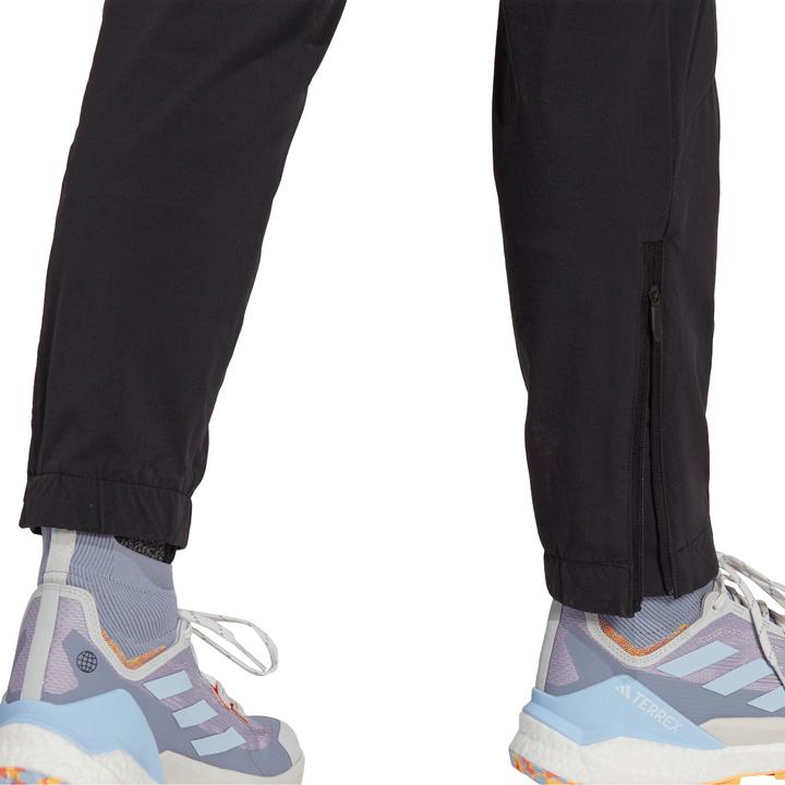Immagine prodotto adidas Pantaloni Utilitas ZO da donna (34)