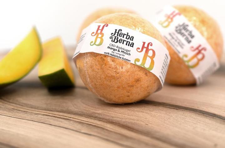 Produktbild Herba di Berna CBD Badekugel Mango & Pfirsich (Badekugeln)