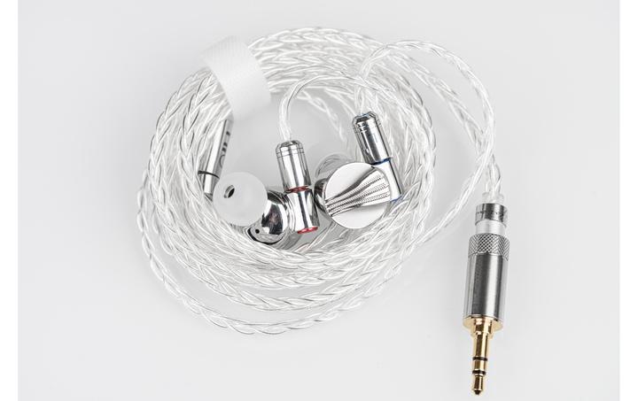 Actual product image FiiO FD5 (ANC, Cable)