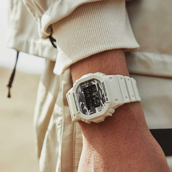 Immagine prodotto Casio G-Shock - DW-5600CA-8ER (Orologio digitale, 43 mm)