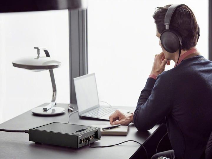 Produktbild Sony TA-ZH1ES Signature Series (USB-DAC, Gain-Schalter)