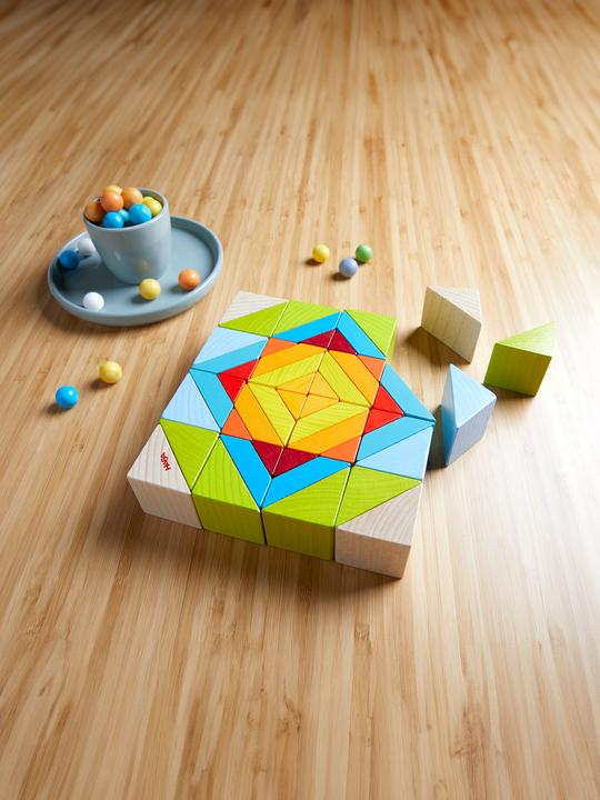 Actual product image Haba 3D Lego game Cube Mosaic (German, Italian, French, English)