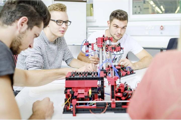 Produktbild Fischertechnik Vakuum Sauggreifer 24V Simulationsmodell 9V