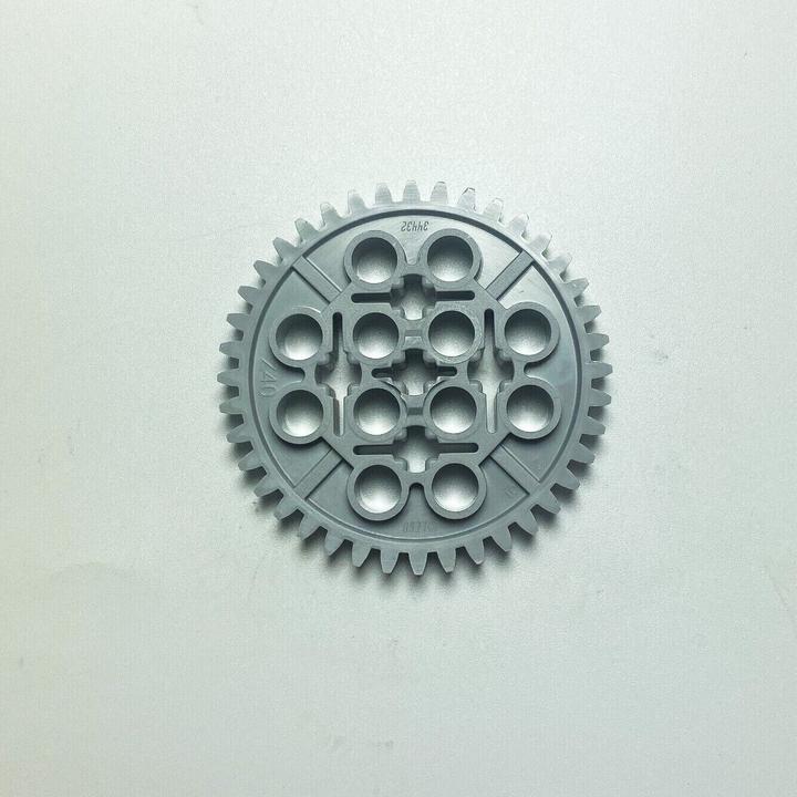 Actual product image LEGO Technik gear wheel 40 teeth light grey - Gear wheel 24432 NEW! Lot 10x (24432, LEGO Technic)