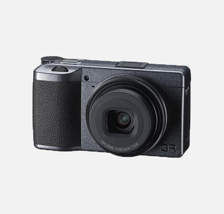 Produktbild RICOH Gr III (18.3mm, 24.24 Mpx, APS-C / DX)