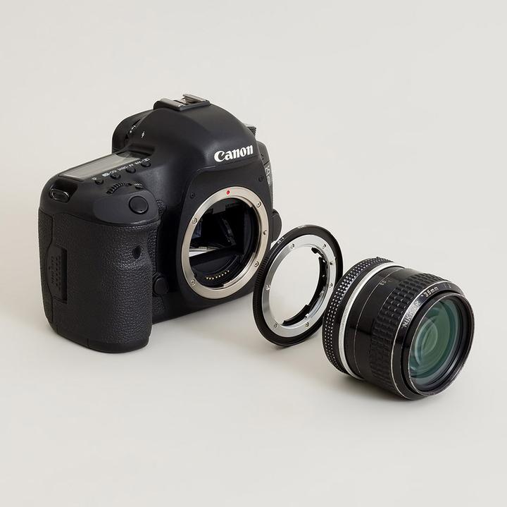 Actual product image Urth Lens Mount Adapter: Compatible with Nikon F Lens to Canon (EF / EF S) Camera Body