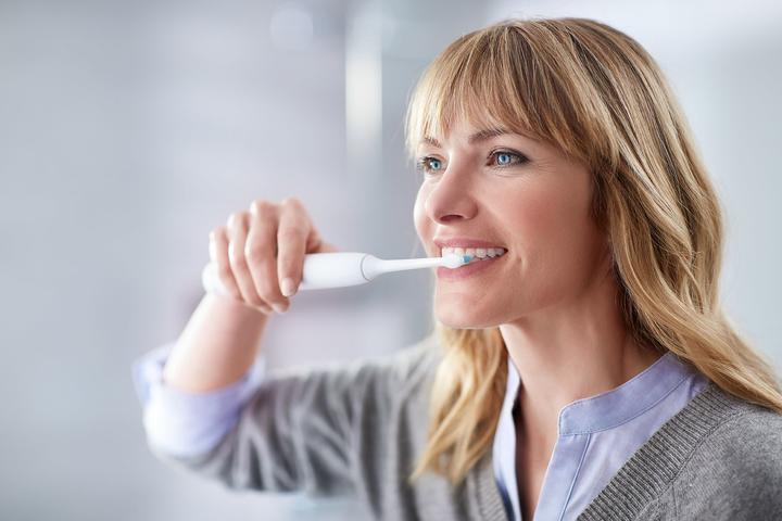 Actual product image Philips Sonicare ProtectiveClean 4700 HX6483/52 Spazzolino elettrico sonico (Sonic toothbrush)