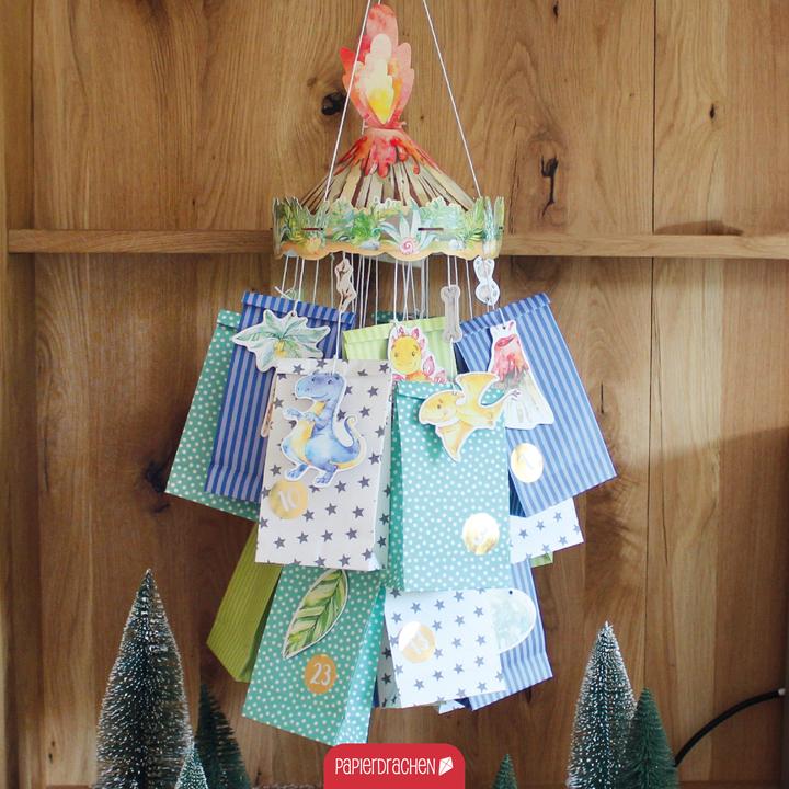 Produktbild Papierdrachen Mobile Adventskalender - Dino