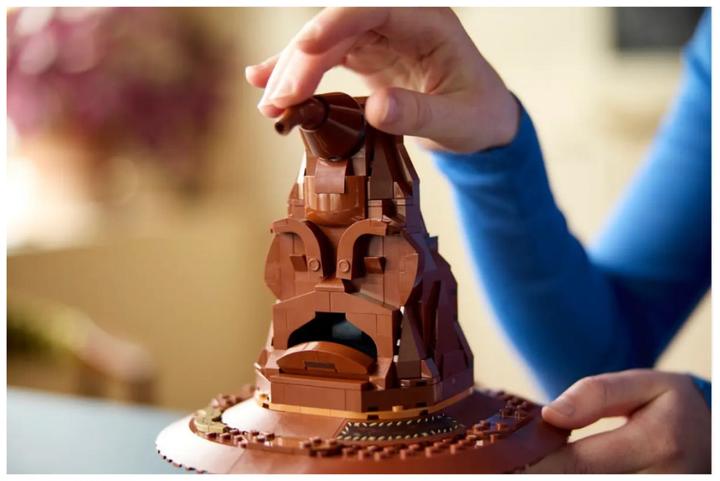 Actual product image LEGO The Talking Hat (76429, LEGO Harry Potter)