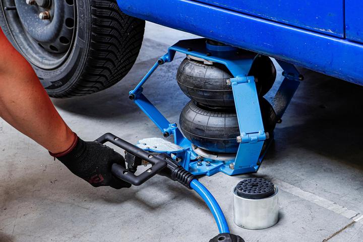 Actual product image BGS Pneumatic balloon jack | 2000 kg