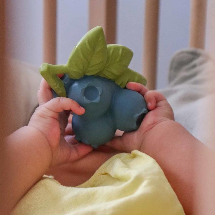 Image du produit Oli and Carol Oli & Carol - Teether - Jerry the Blueberry - (OC1253)