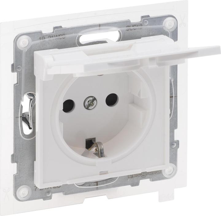 Actual product image Legrand Ip44 Socket Auto Terminals White