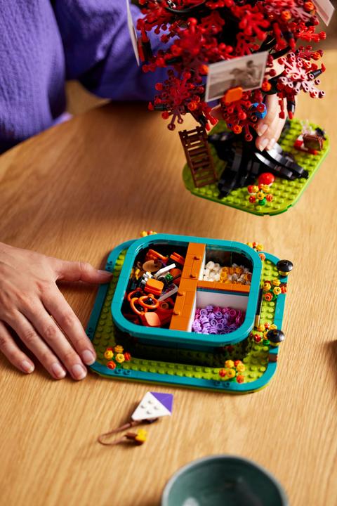 Produktbild LEGO Familienbaum (21346, LEGO Ideas, LEGO Seltene Sets)