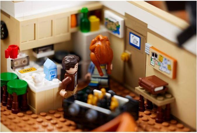 Actual product image LEGO Friends Apartments (10292, LEGO Friends, LEGO Rare Sets)