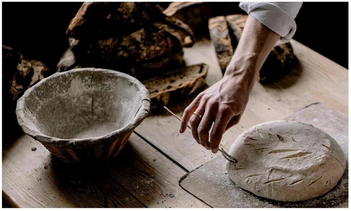 Image du produit Sauerteig. Gutes Brot backen (Allemand, Martin Ivar Hveem Fjeld, Casper André Lugg, 2021)