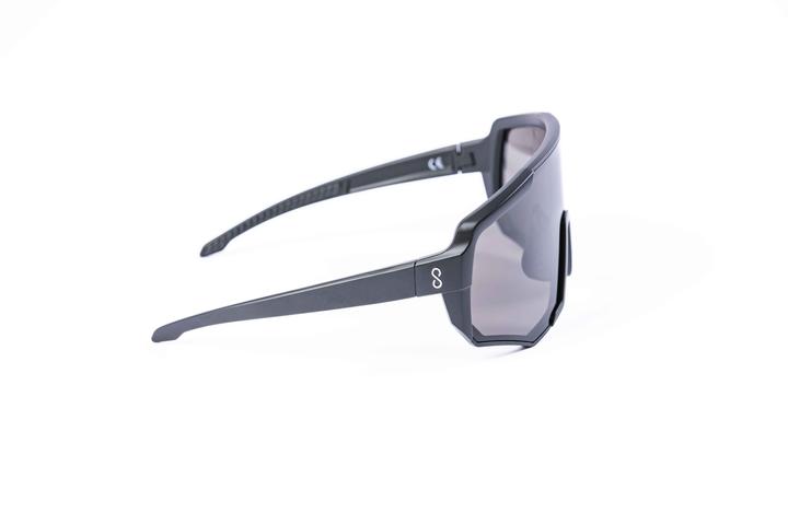 Produktbild Coast Optics Nita XL Sportbrille schwarz mit Black Sun und klarem Glas (Schwarz)