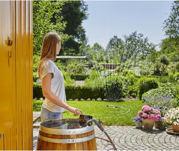 Produktbild Gardena Akku-Regenfasspumpe (Regenfasspumpe)