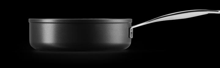 Produktbild Le Creuset 51110240010002 Aluminium-Antihaft Sautépfanne 24cm, Anthrazit/Silber (24 cm, Pfannenset + Topfset, Aluminium)